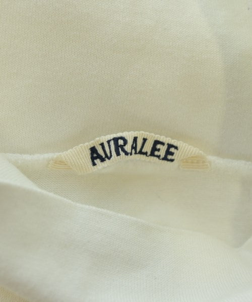 AURALEE เสื้อยืด/เสื้อท็อปส์