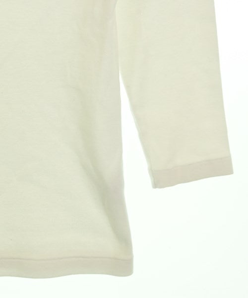 AURALEE เสื้อยืด/เสื้อท็อปส์