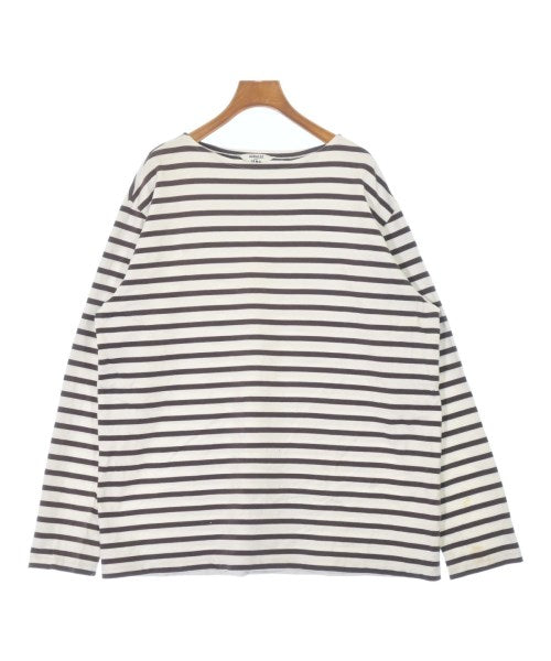 AURALEE เสื้อยืด/เสื้อท็อปส์