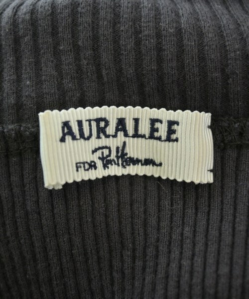 AURALEE เสื้อยืด/เสื้อท็อปส์