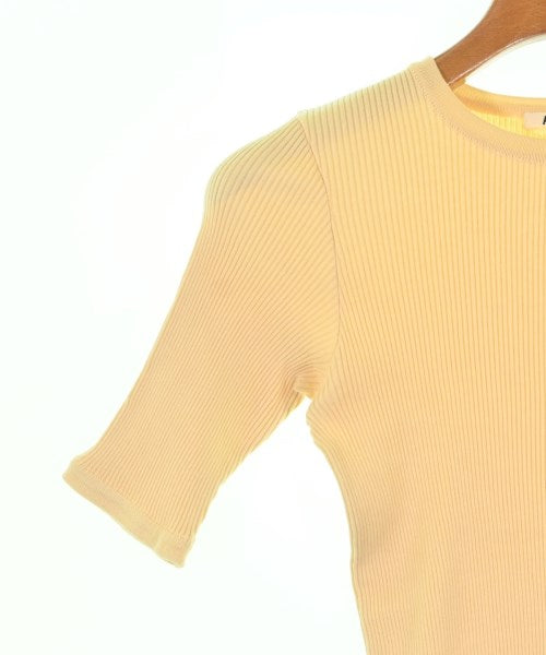 AURALEE เสื้อยืด/เสื้อท็อปส์
