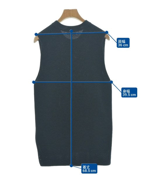 AURALEE เสื้อแขนกุด