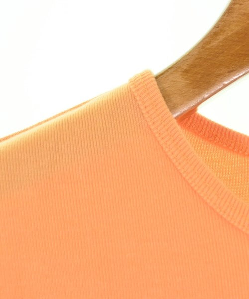 AURALEE เสื้อยืด/เสื้อท็อปส์