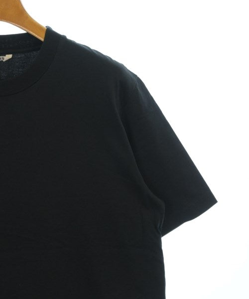 AURALEE เสื้อยืด/เสื้อท็อปส์