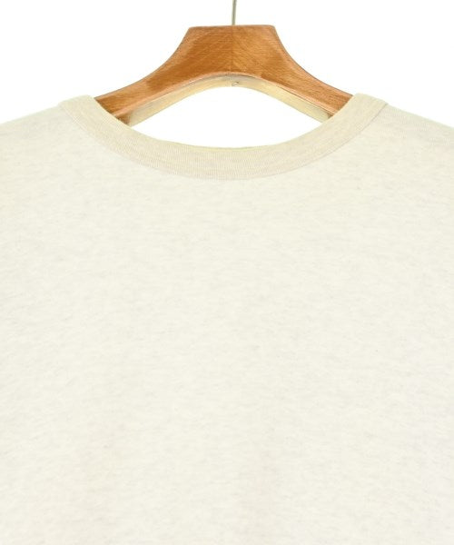 AURALEE เสื้อยืด/เสื้อท็อปส์
