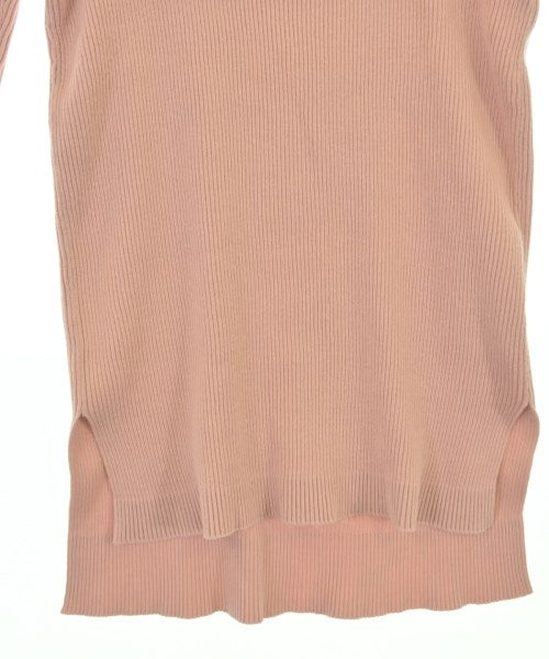 AURALEE เสื้อยืด/เสื้อท็อปส์