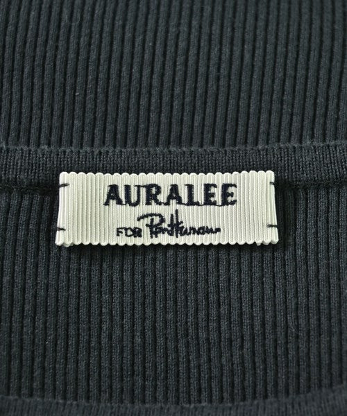AURALEE เสื้อแขนกุด