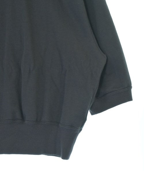 AURALEE เสื้อยืด/เสื้อท็อปส์