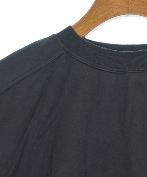 AURALEE เสื้อยืด/เสื้อท็อปส์