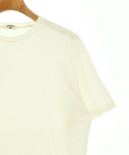 AURALEE เสื้อยืด/เสื้อท็อปส์