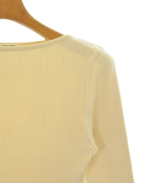 AURALEE เสื้อยืด/เสื้อท็อปส์