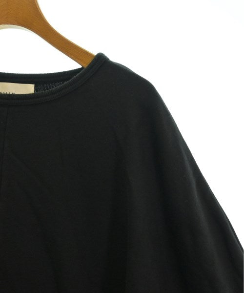 avie เสื้อยืด/เสื้อท็อปส์