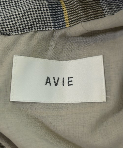 avie ชุดเดรส