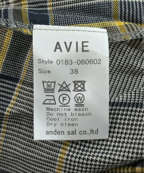 avie ชุดเดรส