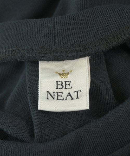 BE NEAT เสื้อยืด/เสื้อท็อปส์