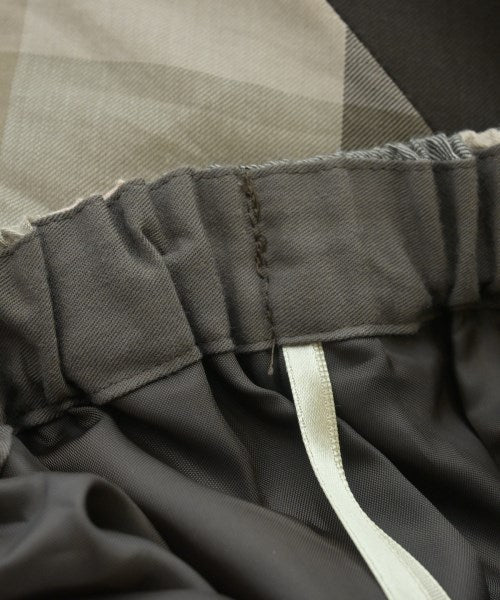 BLUE LABEL CRESTBRIDGE กระโปรงยาวถึงเข่า