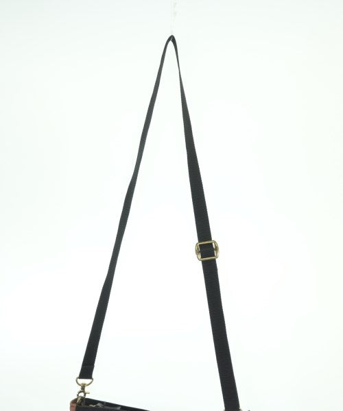 BLUE LABEL CRESTBRIDGE กระเป๋าสะพาย