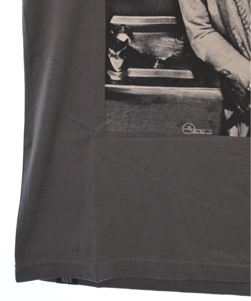 THEE HYSTERIC XXX เสื้อยืด/เสื้อท็อปส์