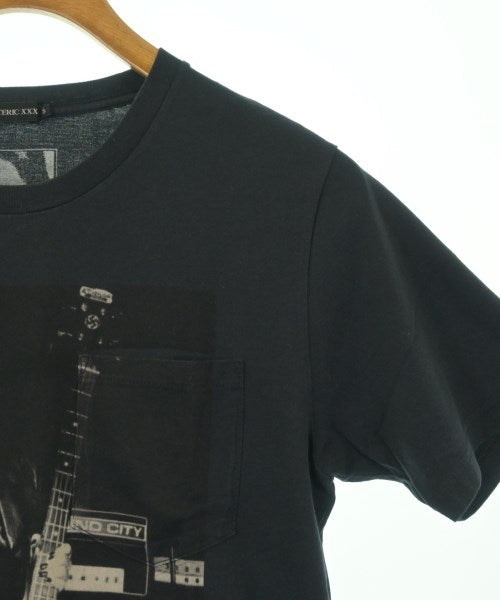 THEE HYSTERIC XXX เสื้อยืด/เสื้อท็อปส์