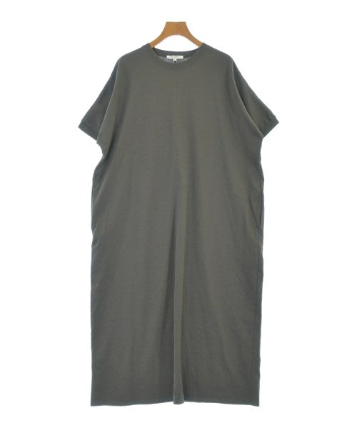 SLOW ชุดเดรส