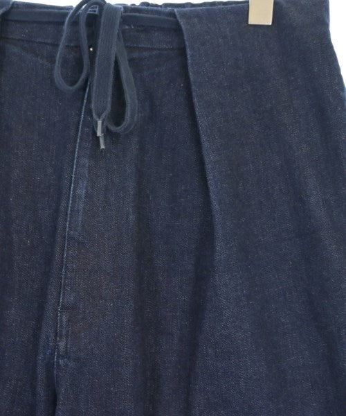 Name. ยีนส์