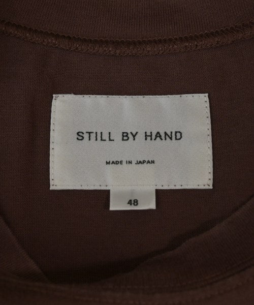 STILL BY HAND เสื้อยืด/เสื้อท็อปส์