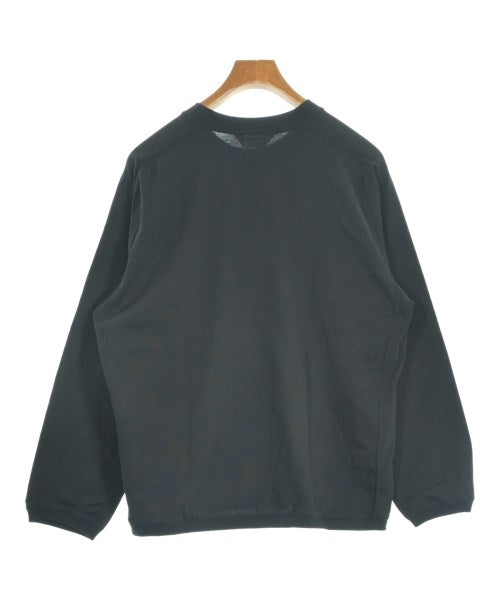 STILL BY HAND เสื้อยืด/เสื้อท็อปส์