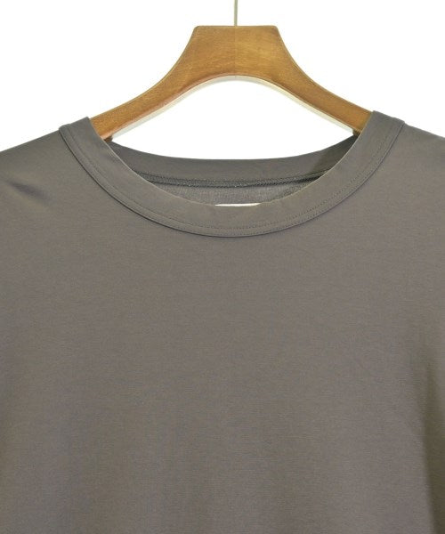 Lui's เสื้อยืด/เสื้อท็อปส์