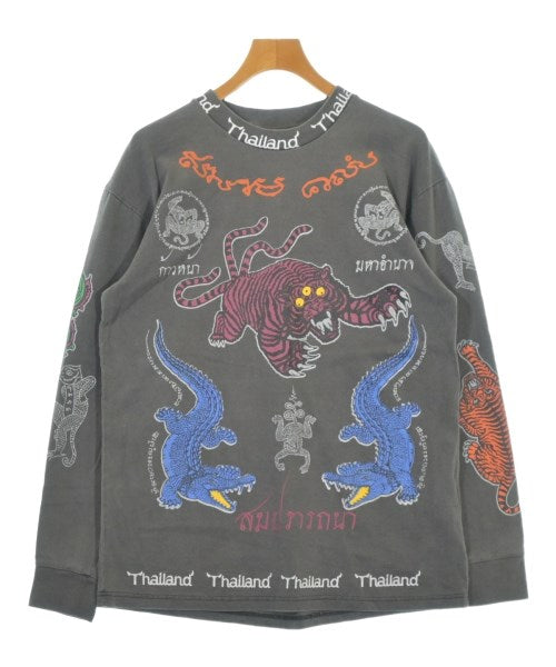 Lui's เสื้อยืด/เสื้อท็อปส์