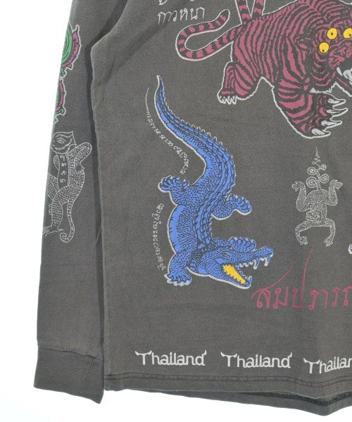 Lui's เสื้อยืด/เสื้อท็อปส์