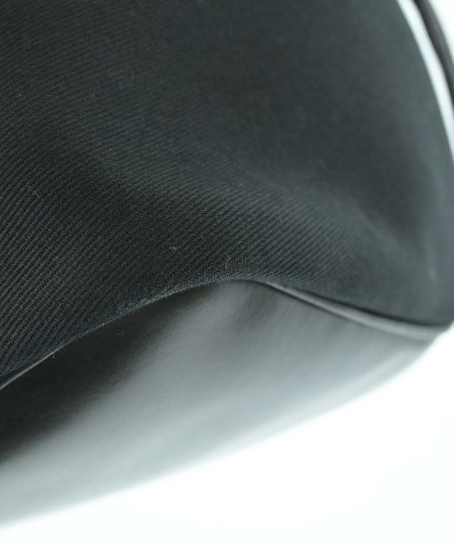 Brady กระเป๋าสะพาย