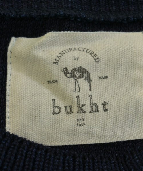 bukht เสื้อกันหนาว