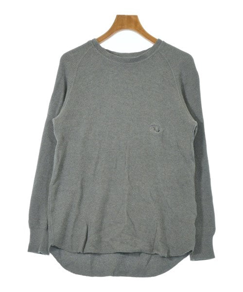 bukht เสื้อยืด/เสื้อท็อปส์