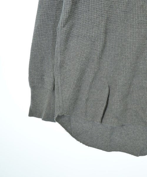 bukht เสื้อยืด/เสื้อท็อปส์