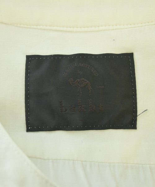 bukht เสื้อยืด/เสื้อท็อปส์