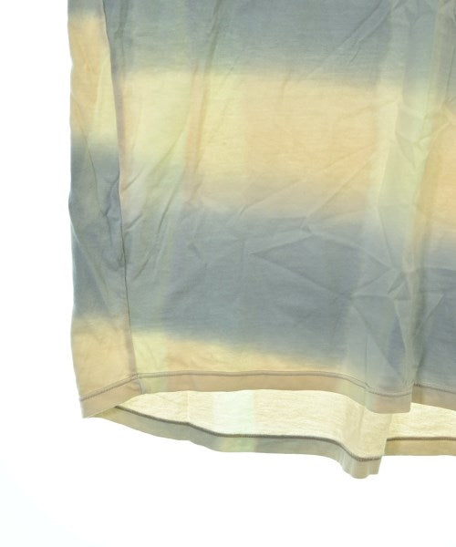 bukht เสื้อยืด/เสื้อท็อปส์