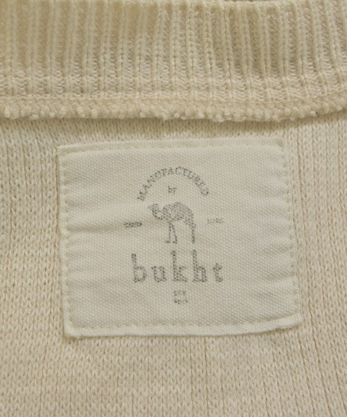 bukht เสื้อยืด/เสื้อท็อปส์