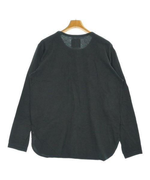 bukht เสื้อยืด/เสื้อท็อปส์
