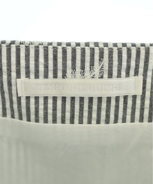 TARO HORIUCHI กระโปรงยาวถึงเข่า