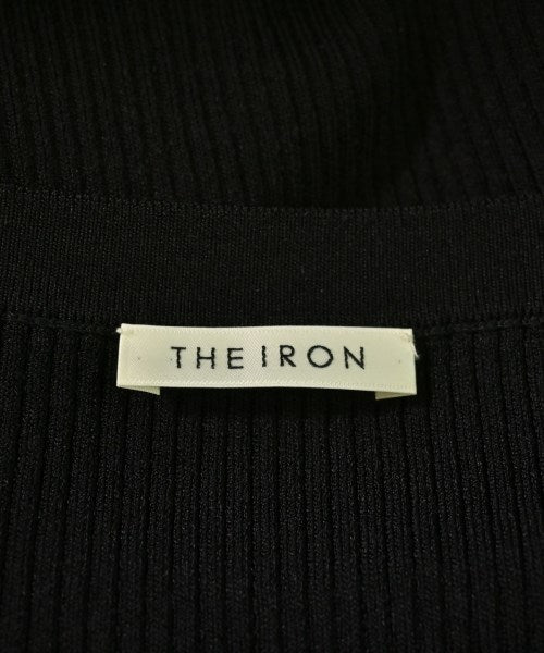 THE IRON เสื้อกันหนาว