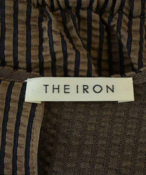 THE IRON เสื้อสตรี