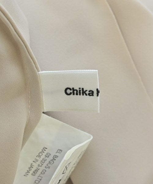 Chika Kisada ชุดเดรส