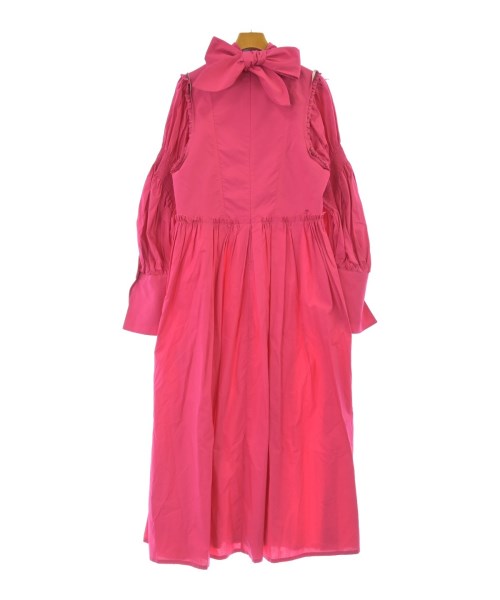 Chika Kisada ชุดเดรส