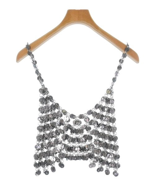 Chika Kisada เสื้อกั๊ก