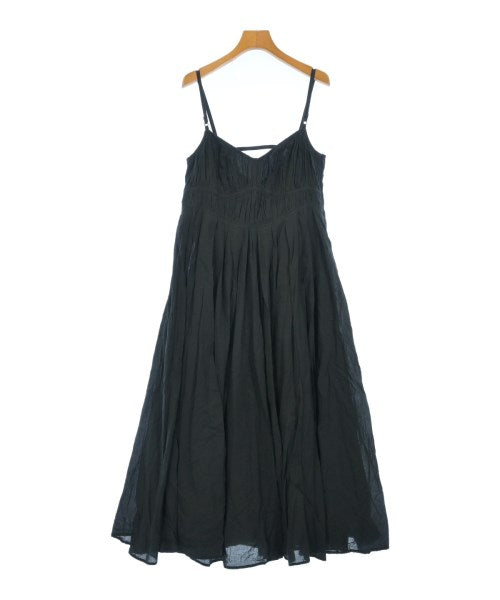 Chika Kisada ชุดเดรส