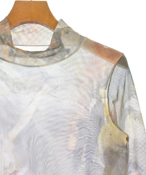 Chika Kisada เสื้อยืด/เสื้อท็อปส์