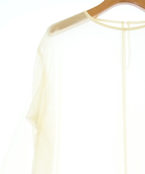 Chika Kisada ชุดเดรส