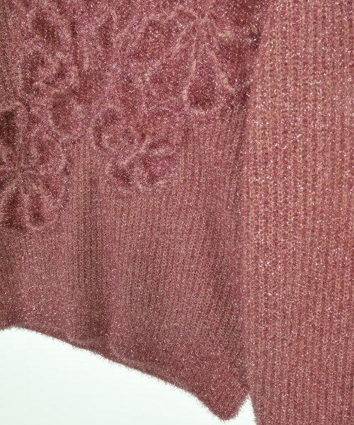 Chika Kisada เสื้อกันหนาว