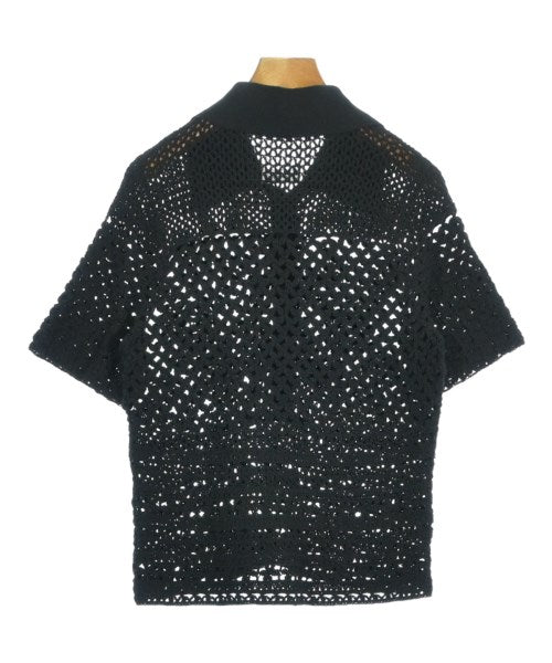 Chika Kisada เสื้อกันหนาว