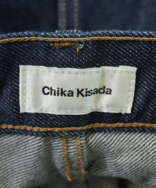 Chika Kisada ยีนส์